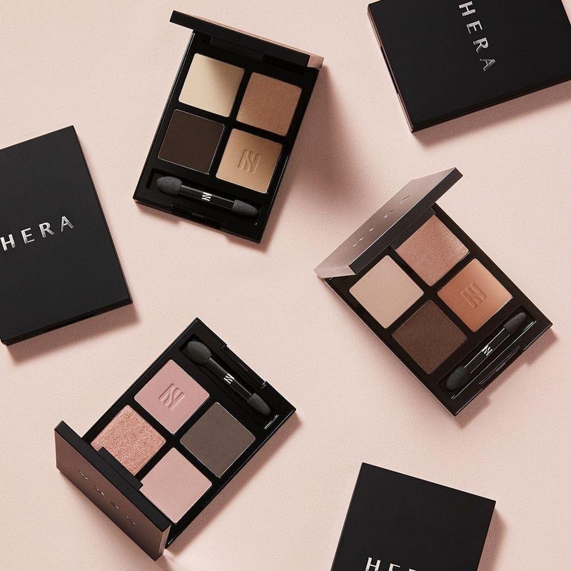 HERA Quad Eye Color  10.5g | Silky, Long-Wear Eyeshadow Palette with Effortless Elegance 01 CLASSY CORAL